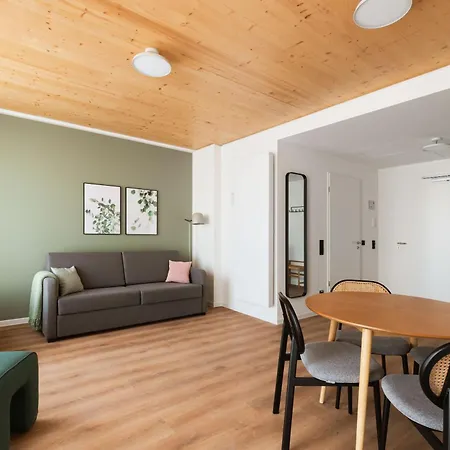 Limehome Center 公寓 *