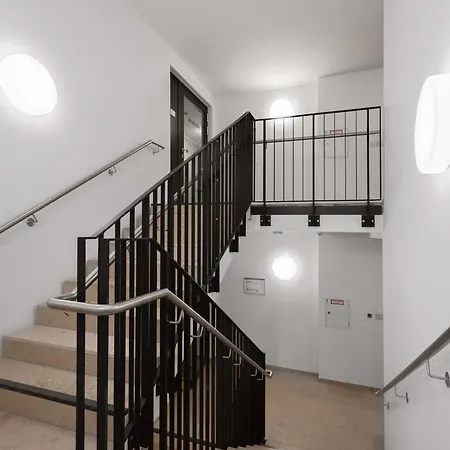 Limehome Center דירה