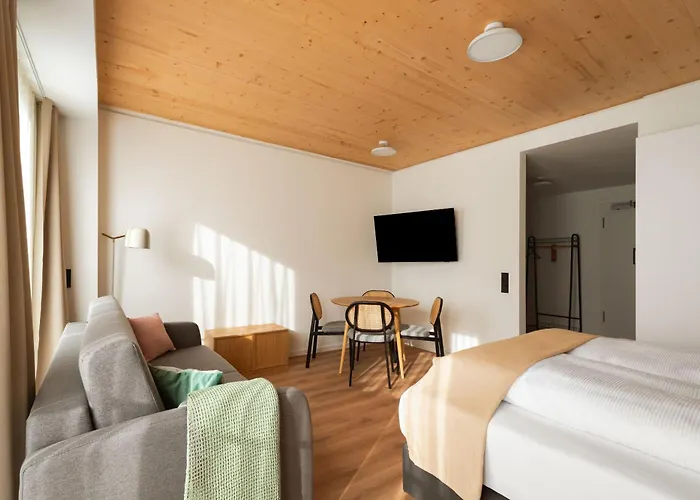 Limehome Center Appartement *