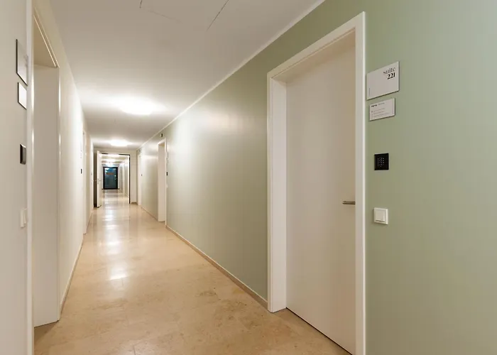 Limehome Center Appartement *